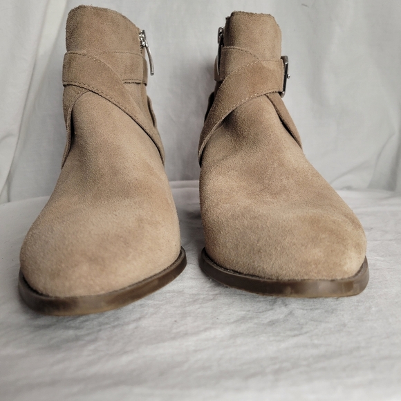 Essex Lane Women's Nara Tan Suede Ankle Boots Size 8 - Picture 6 of 11